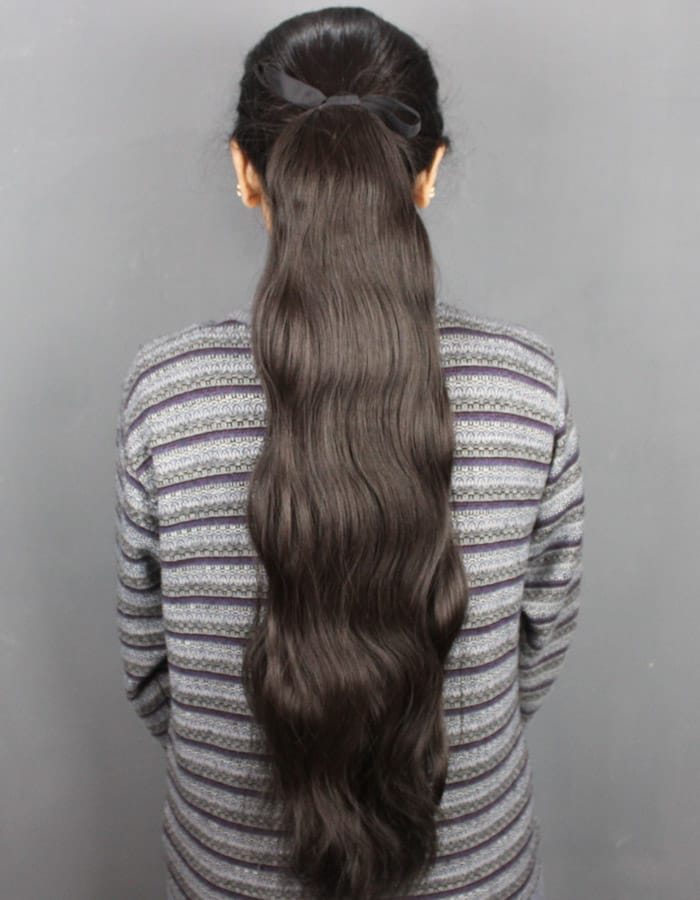 Elegance Waves 30-Inch Ponytail: Chic and Effortless Style for Stunning Looks