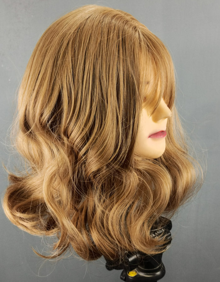 Short Golden Highlights Wig - Zebaish Wigs and Extension